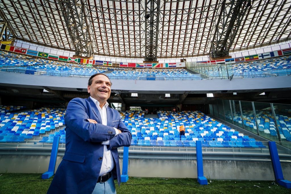 Stadio San Paolo: Completato il montaggio dei seggiolini. Basile soddisfatto