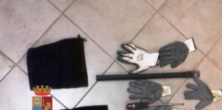 Cardito, la polizia blocca e arresta due ladri di appartamenti. I NOMI