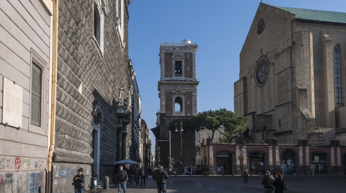 Si perde tra la folla della chiesa di Santa Chiara, anziano ritrovato