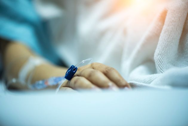 Ospedale Loreto Mare: Morta per trasfusione di sangue infetto. Risarcimento di 700mila euro