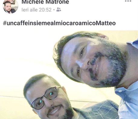 Salvini e il selfie col figlio del boss di camorra, l'Antimafia: chiarisca