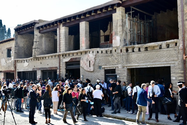 Parco Archeologico di Ercolano: Il Ministro Dario Franceschini inaugura la "Casa del Bicentenario"