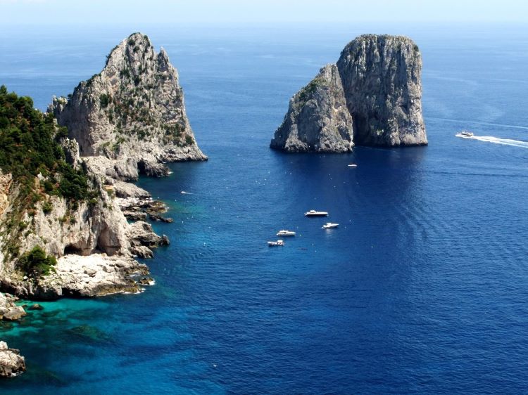 Capri, la proposta di Federalberghi: Faraglioni patrimonio Unesco