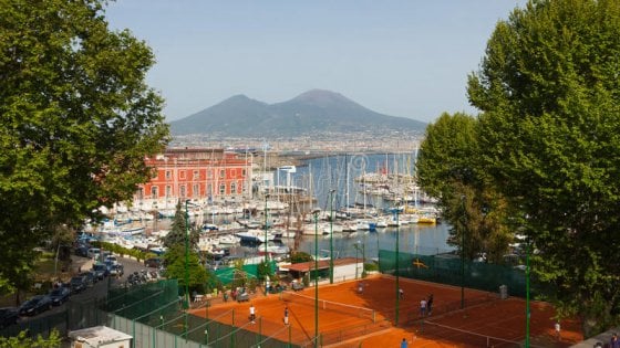 Circolo Canottieri, tennis: domani il torneo 