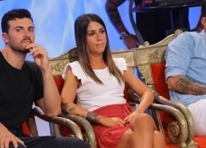 Uomini e Donne, trono classico: Giulia ha il suo primo bacio 