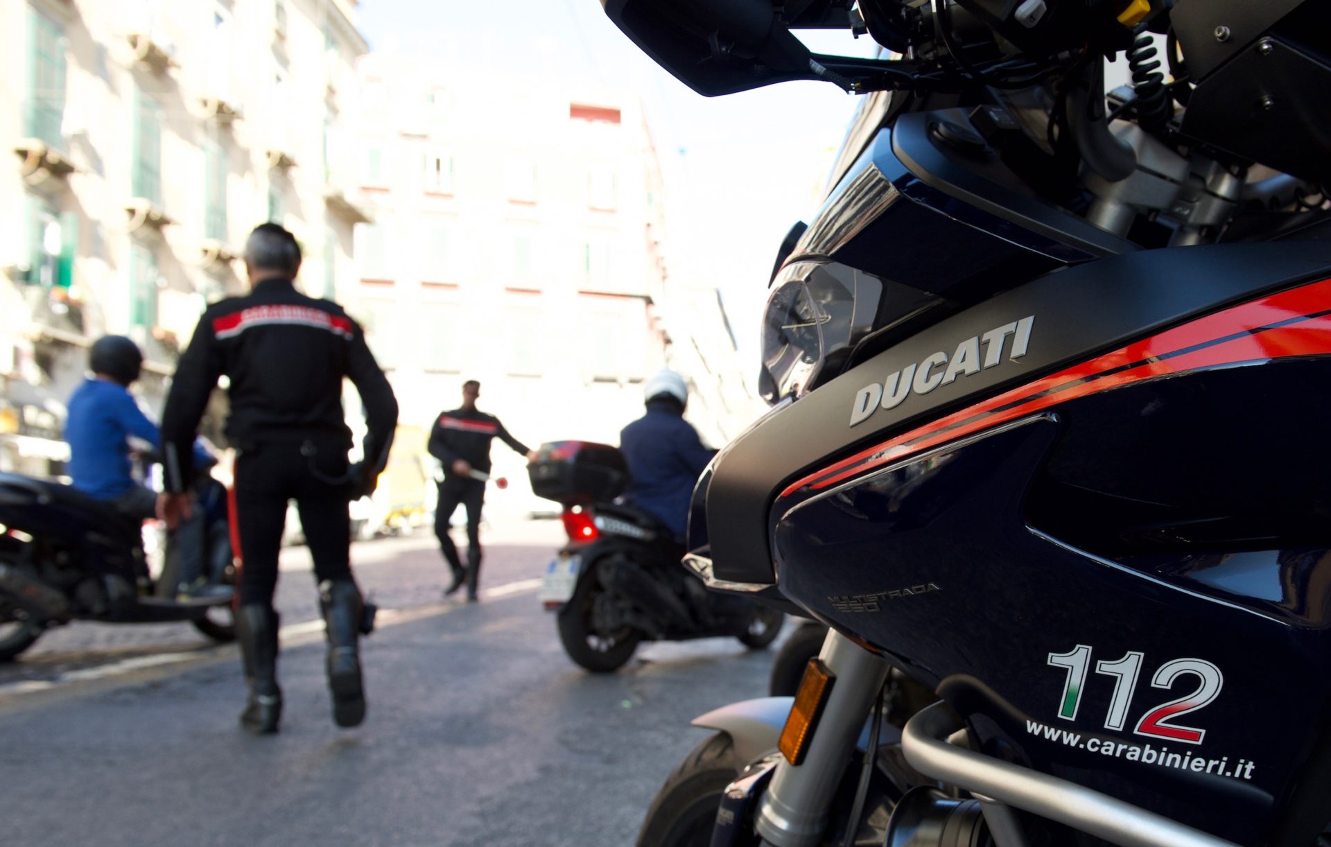 Napoli, Centro Storico: Sequestrati 39 motorini, denunce e multe