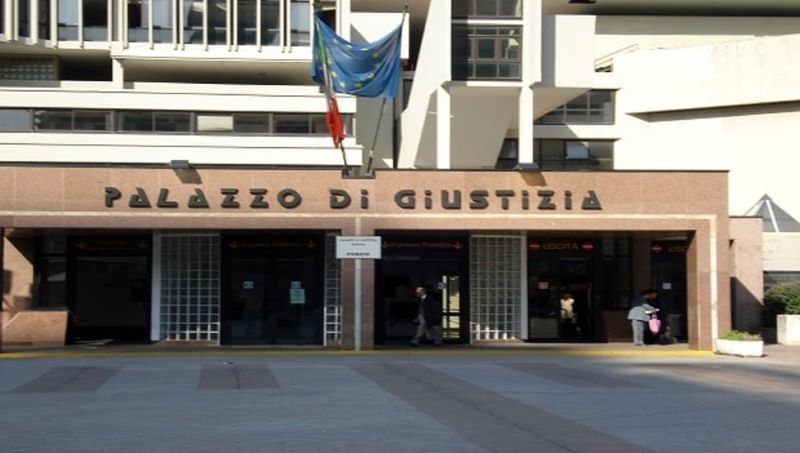 violenza di genere a napoli un minuto di silenzio nei tribunali in segno di solidariet224 e rispetto da 2anews.it violenza di genere a napoli un minuto di silenzio nei tribunali in segno di solidariet224 e rispetto
