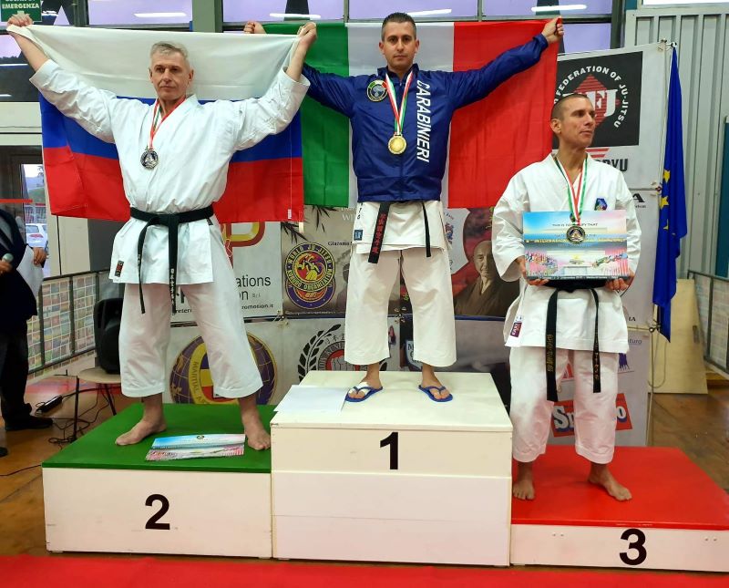 Karate, International Martial Arts: il Carabiniere irpino Pinto è campione del mondo