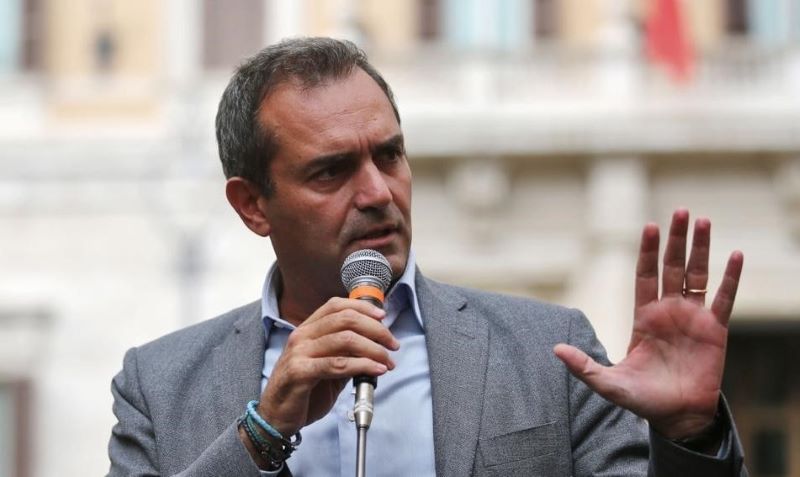 Luigi de Magistris resta sindaco di Napoli: respinta la mozione di sfiducia