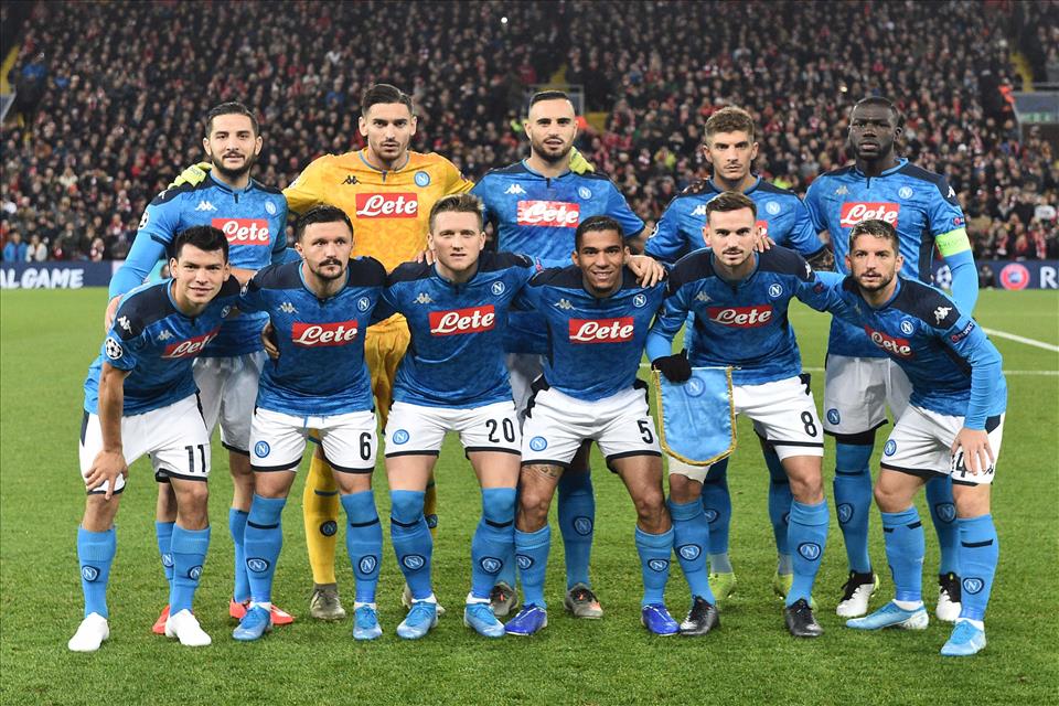 Il Calcio Napoli lotta, combatte e pareggia in casa dei campioni d'Europa 1-1 ad Anfield