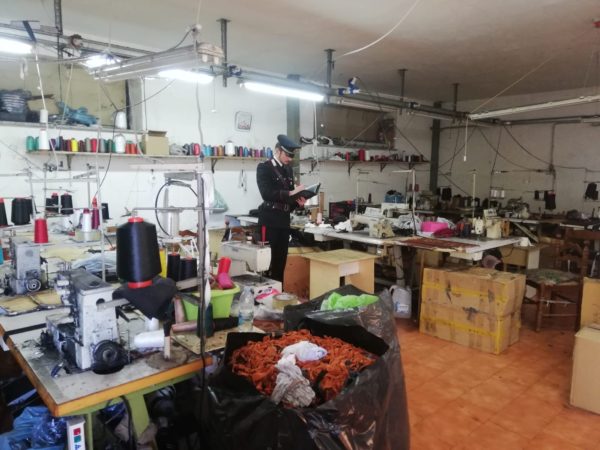 San Giuseppe Vesuviano: chiuso laboratorio tessile cinese irregolare