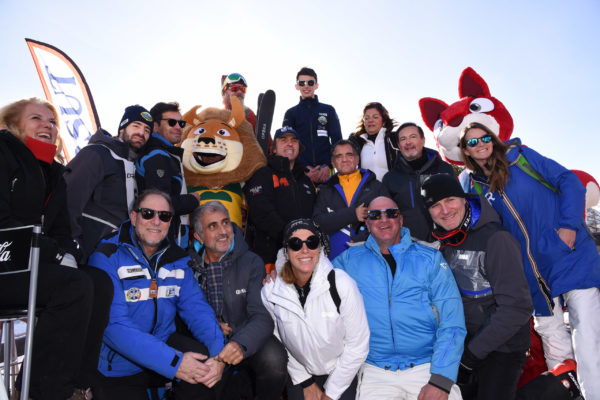 Folla di turisti lungo Corso Italia per il Cortina Fashion Weekend 2019