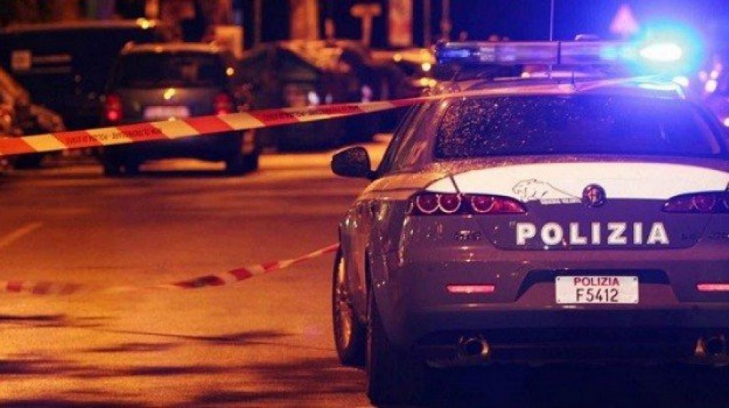 Napoli, Capodichino: morto poliziotto per bloccare furto in banca: aveva 37 anni