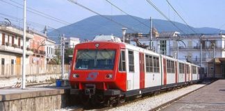 Circumvesuviana, nuova giornata di ritardi per i pendolari