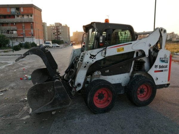 Napoli, Ponticelli: E' partita la bonifica dei rifiuti in viale Carlo Miranda [Foto]