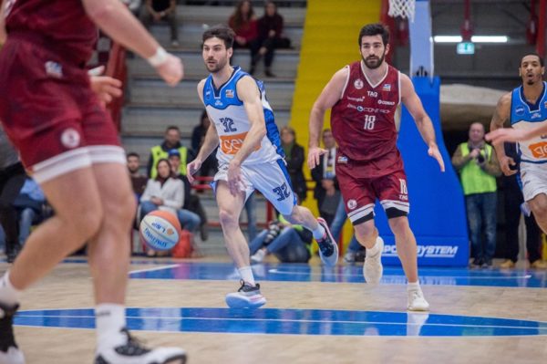 Basket. La Gevi Napoli torna al successo: battuta Trapani 62-49 al PalaBarbuto