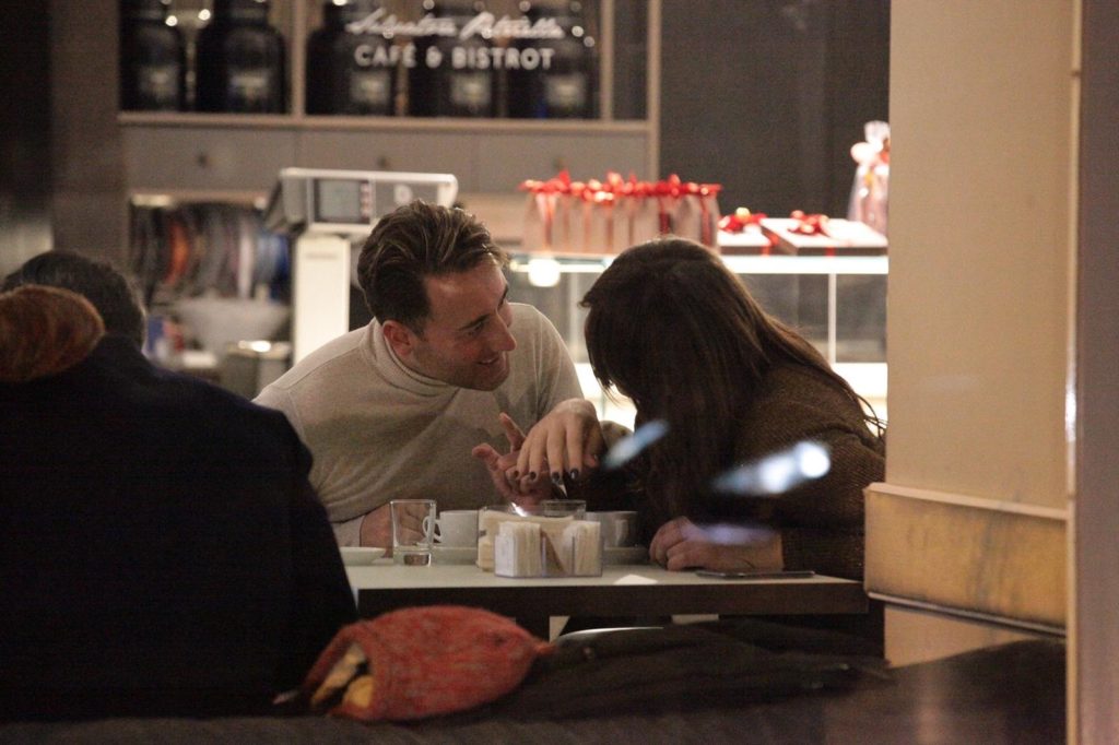 Scoop, il nuovo toy boy di Lucia Bramieri pizzicato con la trans Manila Gorio [FOTO]