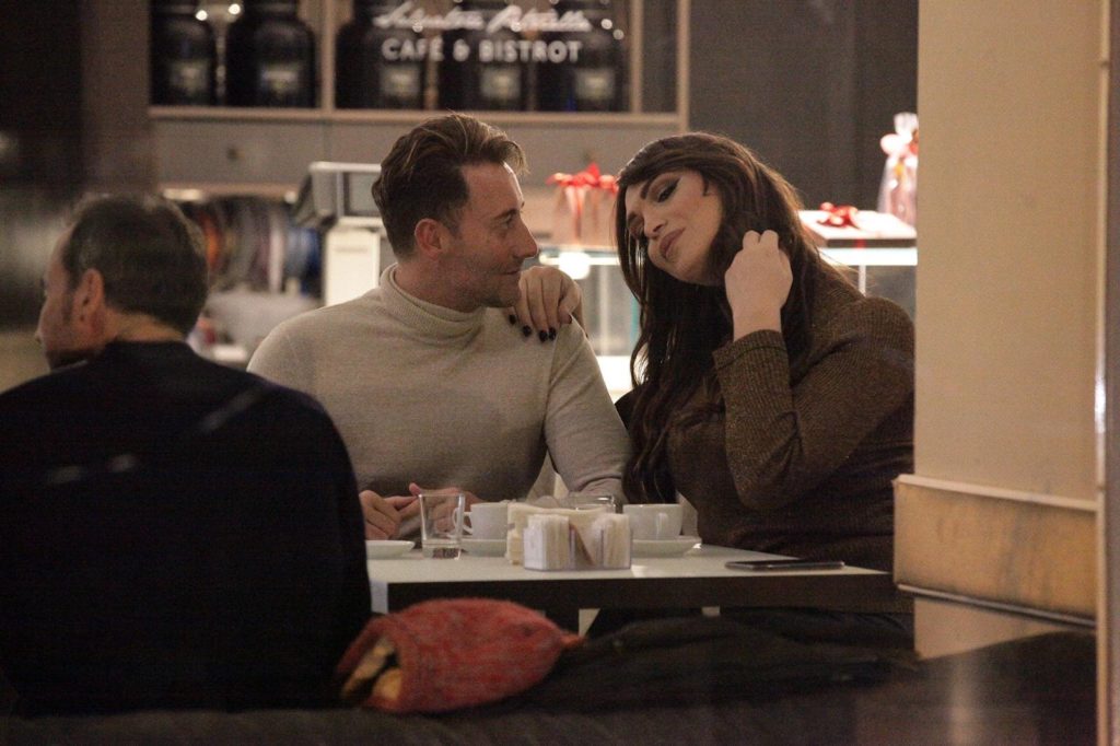 Scoop, il nuovo toy boy di Lucia Bramieri pizzicato con la trans Manila Gorio [FOTO]