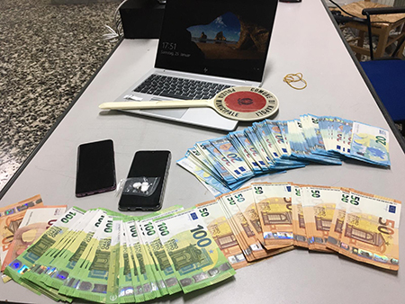 Cronaca di Napoli, possesso di droga e banconote false: denunciato 26enne