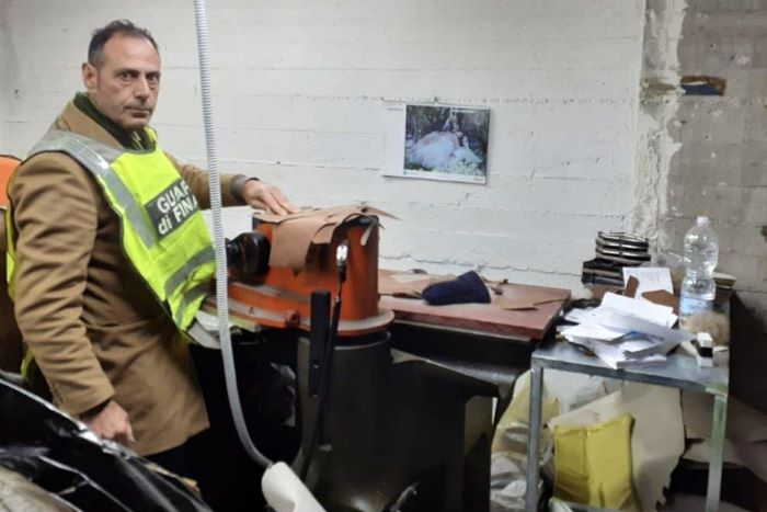 Lusciano, opificio abusivo: 28enne denunciato per smaltimento illecito di rifiuti