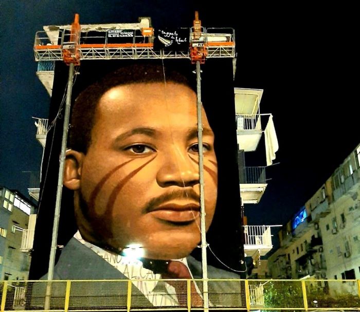 Jorit omaggia il grande Martin Luther King: un murale per lui a Napoli