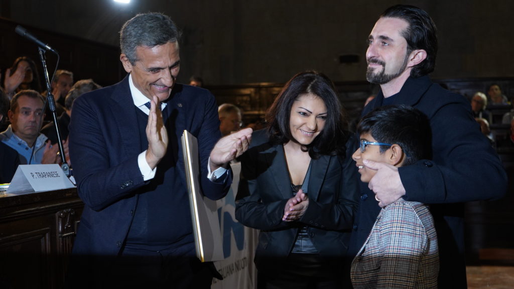 Al Maschio Angioino le premiazioni della FIN. Sport, campioni e tante emozioni Al Maschio Angioino le premiazioni della FIN. Sport, campioni e tante emozioni