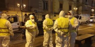 Coronavirus, partita la sanificazione delle strade di Napoli