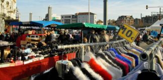 Coronavirus, nuova ordinanza di De Luca: chiusi i mercatini e le fiere