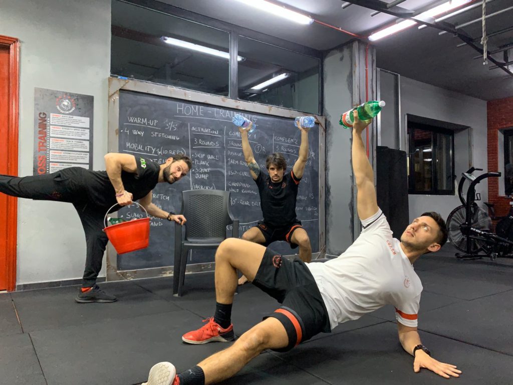 Covid-19, palestre chiuse: con Pro Fighting Napoli gli allenamenti sono in streaming Covid-19, palestre chiuse: con Pro Fighting Napoli gli allenamenti sono in streaming