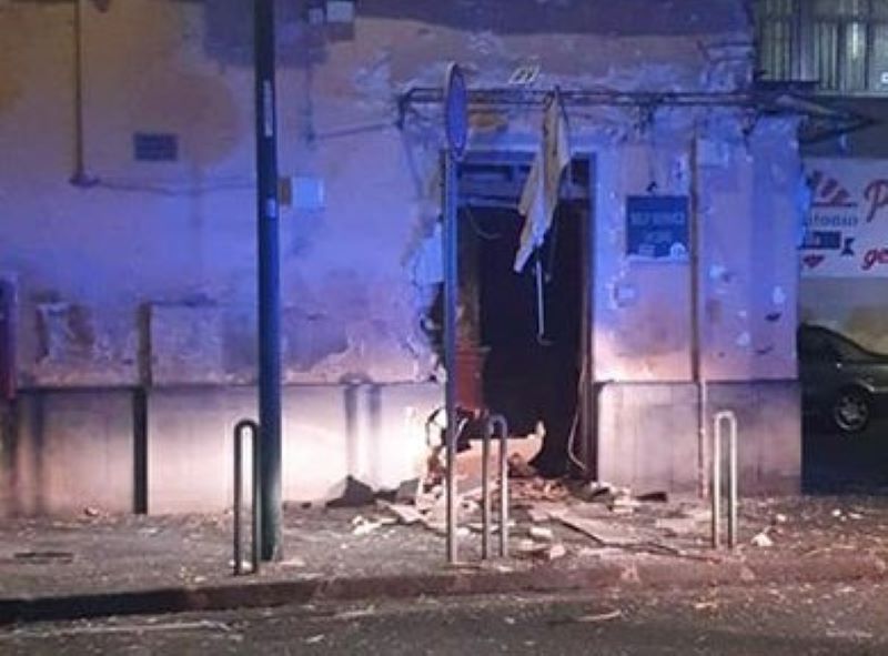 San Giovanni a Teduccio: bomba carta esplode davanti a una tabaccheria