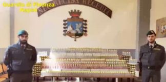 GdF: sequestrate oltre 2500 confezioni di igienizzante per le mani non a norma