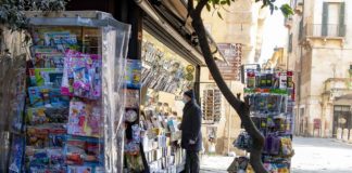 Coronavirus, in Campania edicole aperte il giorno di Pasqua