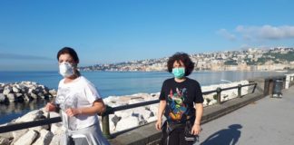 Coronavirus, sul lungomare di Napoli si torna a fare jogging