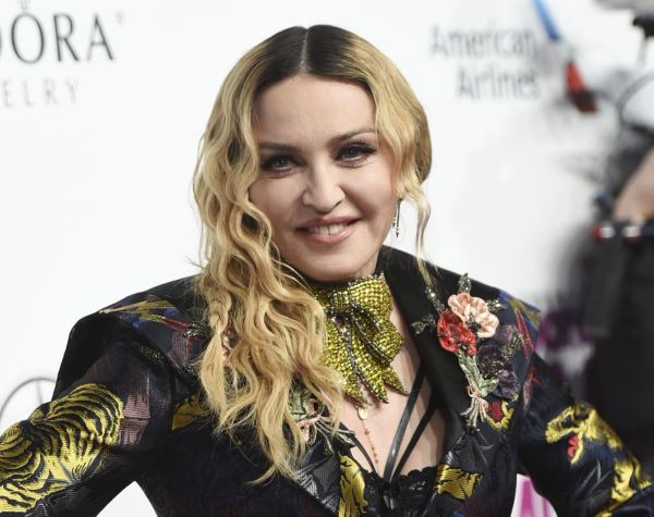 Madonna apprezza il grande cuore di Napoli: condiviso il video del panaro solidale