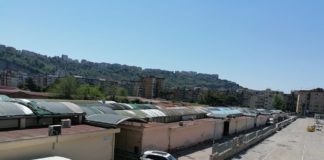 Fase 2, lenta la ripresa nel primo giorno di riapertura dei mercati a Napoli