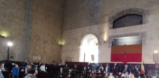 Manca la maggioranza in Consiglio Comunale. Il gruppo di destra salva DeMa