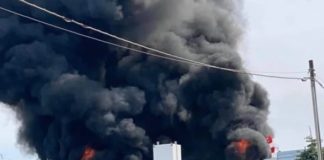 Incendio in una fabbrica Adler a Ottaviano: grave uno dei feriti