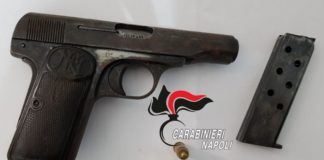 Giugliano, spara per ottenere il denaro: arrestato un 71enne (VIDEO)