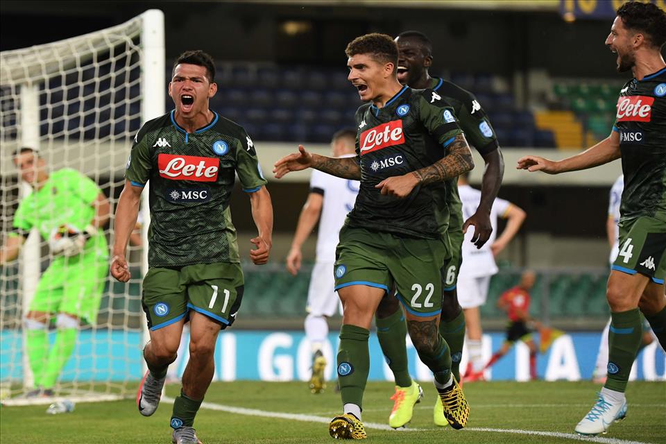 Un Calcio Napoli solido e concreto sbanca Verona. Di Milik e Lozano i gol degli azzurri