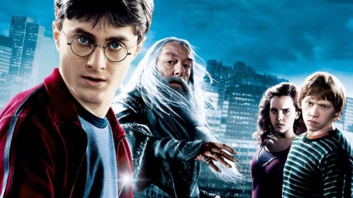 Harry Potter a Napoli ha un cuginetto: Genny Potter. Video