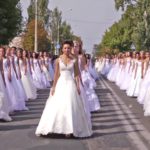 Roma, flashmob di protesta delle Spose a Fontana di Trevi e Piazza di Spagna