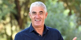 Biagio Izzo affascinato dai Super Heroes alla Mostra D'Oltremare