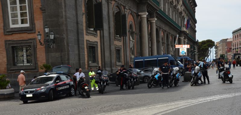 Napoli, Forze dell’Ordine controllano motociclisti: sequestri e multe per 230mila euro