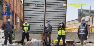 Blitz al porto di Napoli: sequestrate 42 tonnellate di rifiuti speciali dirette in Africa