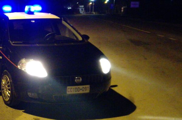 Avellino, Castelfranci: Due uomini sorpresi di notte nei pressi di villette isolate