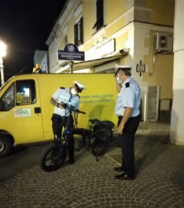 Ischia, stretta sulle bici modificate e sulla normalità dei comportamenti