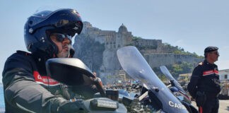 Ischia, spiaggia di Citara: denunciate 9 persone per rissa violenta
