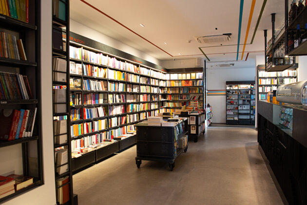 Il megastore "The Spark" riapre e accoglie al suo interno Mondadori Bookstore