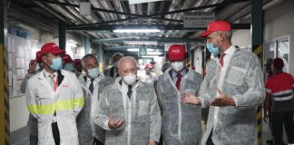 Vincenzo De Luca a Marcianise visita il polo industriale di Coca-Cola HBC Italia