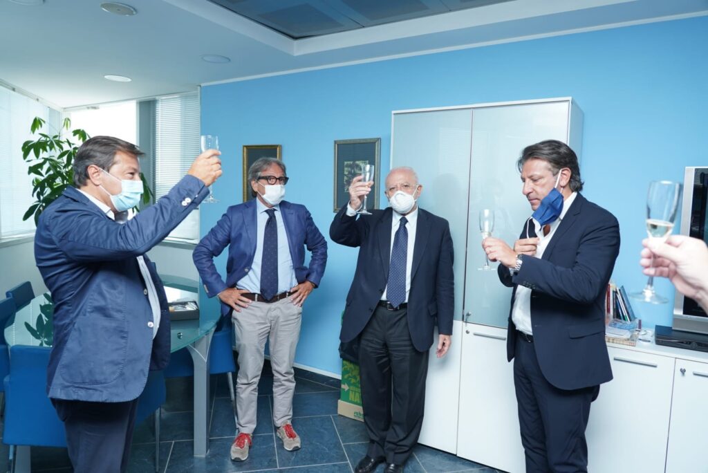 Vincenzo De Luca in visita alla sede di NetCom Group Vincenzo De Luca in visita alla sede di NetCom Group